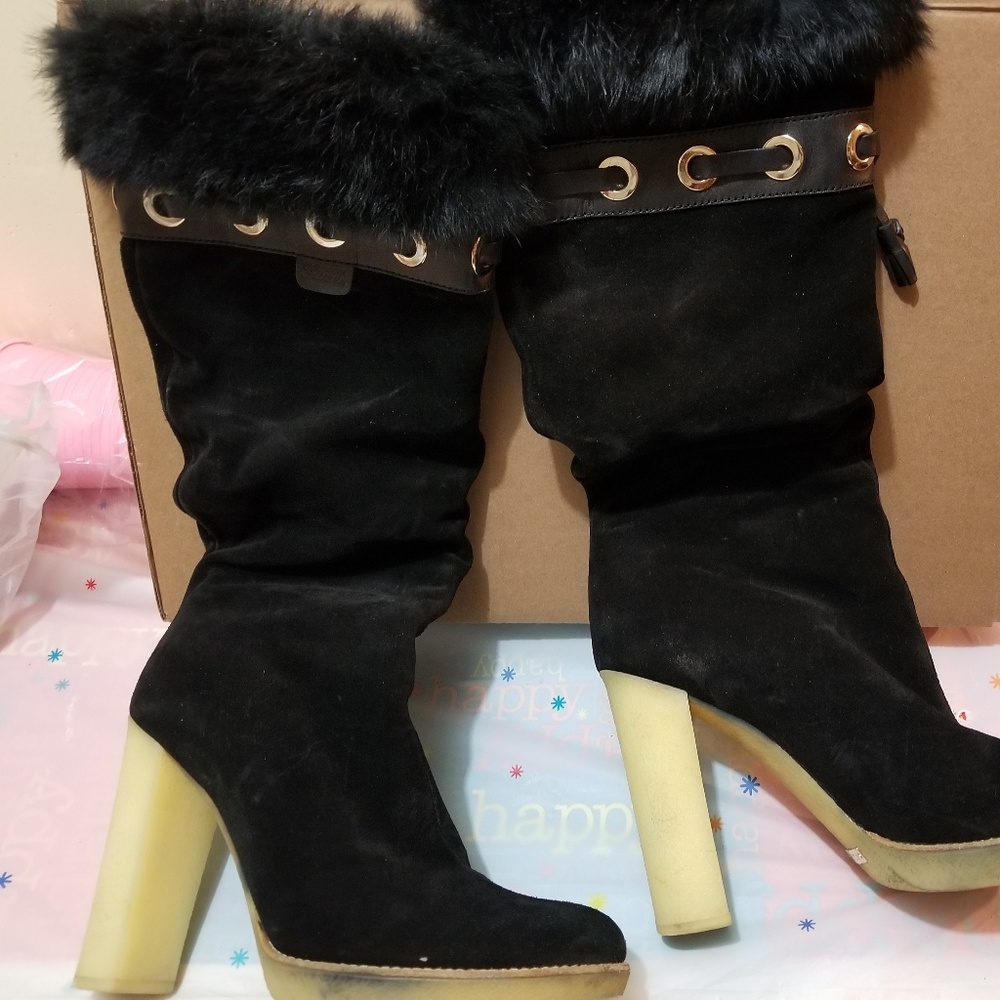 Auth  Gucci suede boots